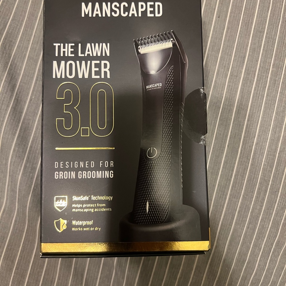 Manscaped Lawn Mower 3.0 Electric Trimmer - Black. Brand New